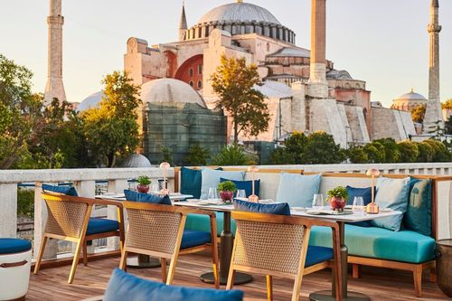 Chic Rooftop With Breathtaking Views for Elegant Corporate Events