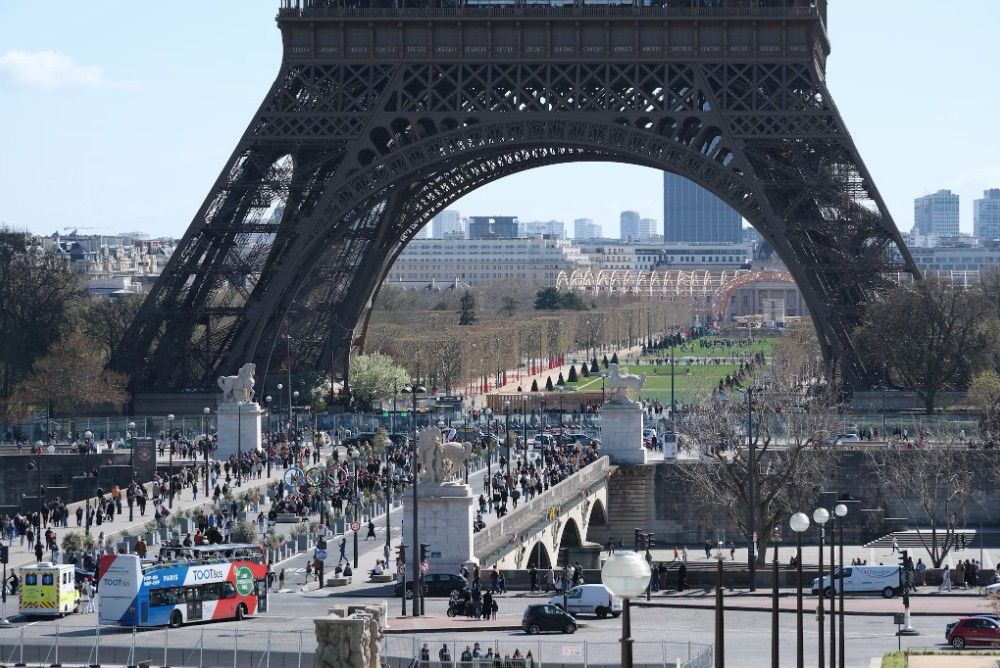 Crowded Parisian Street via Unsplash.jpg