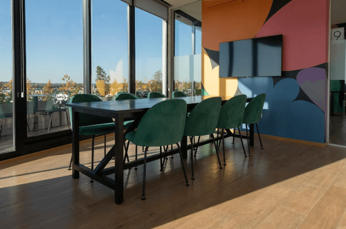 Sunlit Meeting Room With Rooftop Terrace Access for Workshops