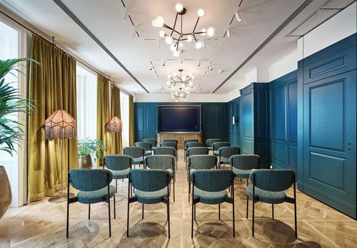 Elegant Salon With Classic Accents and Flexible Setup for Seamless Events