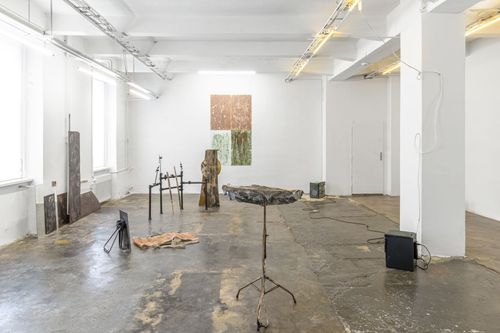 Contemporary Art Gallery With Sculptures and Abstract Design for Creative Events