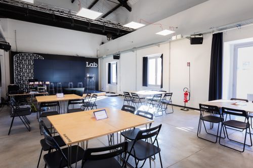 High-Tech Meeting Hub With Videowall for Conferences and Corporate Events