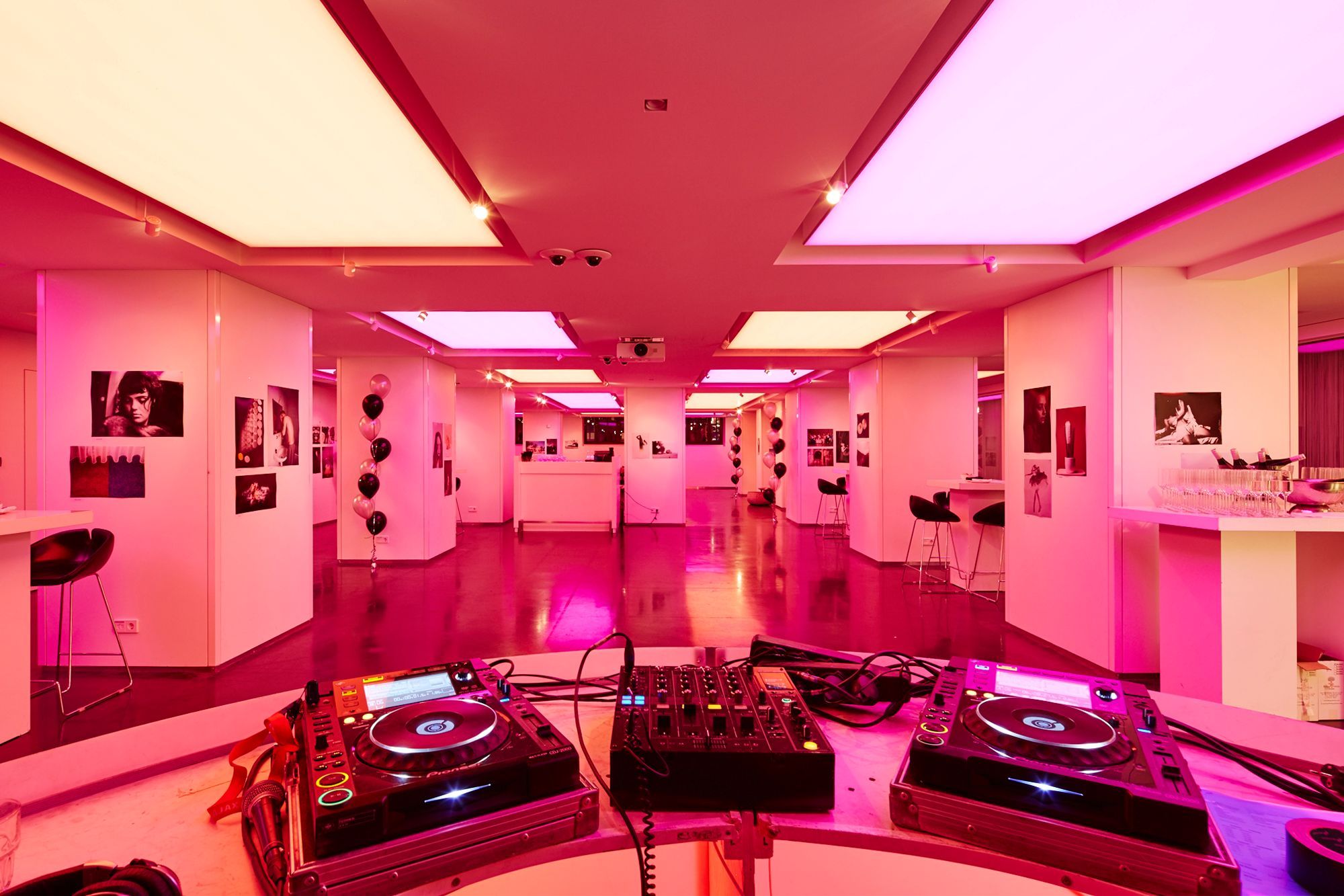 Stylish and versatile venue in Amsterdam with innovative lighting and edgy vibes.jpg