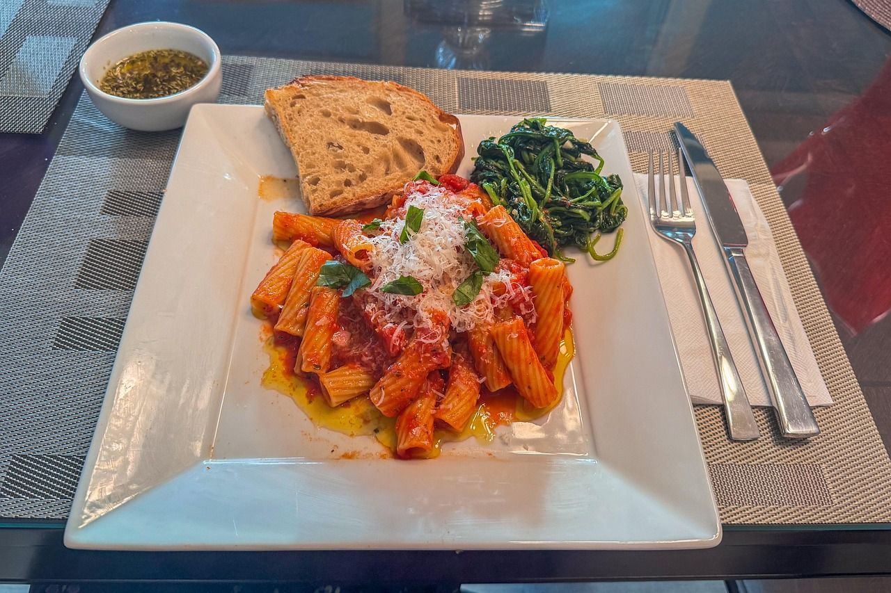 Professional practices in Rome for corporate dining via Pixabay.jpg