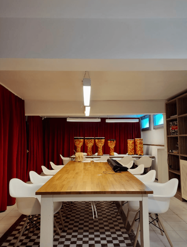 Mid-Century Styled Meeting Room for Intimate Corporate Meetings