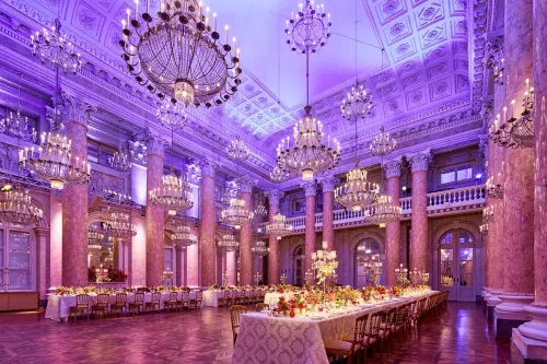 Neoclassical Ballroom With Glittering Chandeliers for Sophisticated Evenings