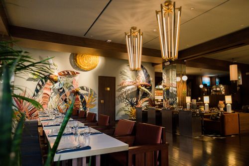 Vivid, Elegant Space With Creative Charm for Dynamic Dining Experiences