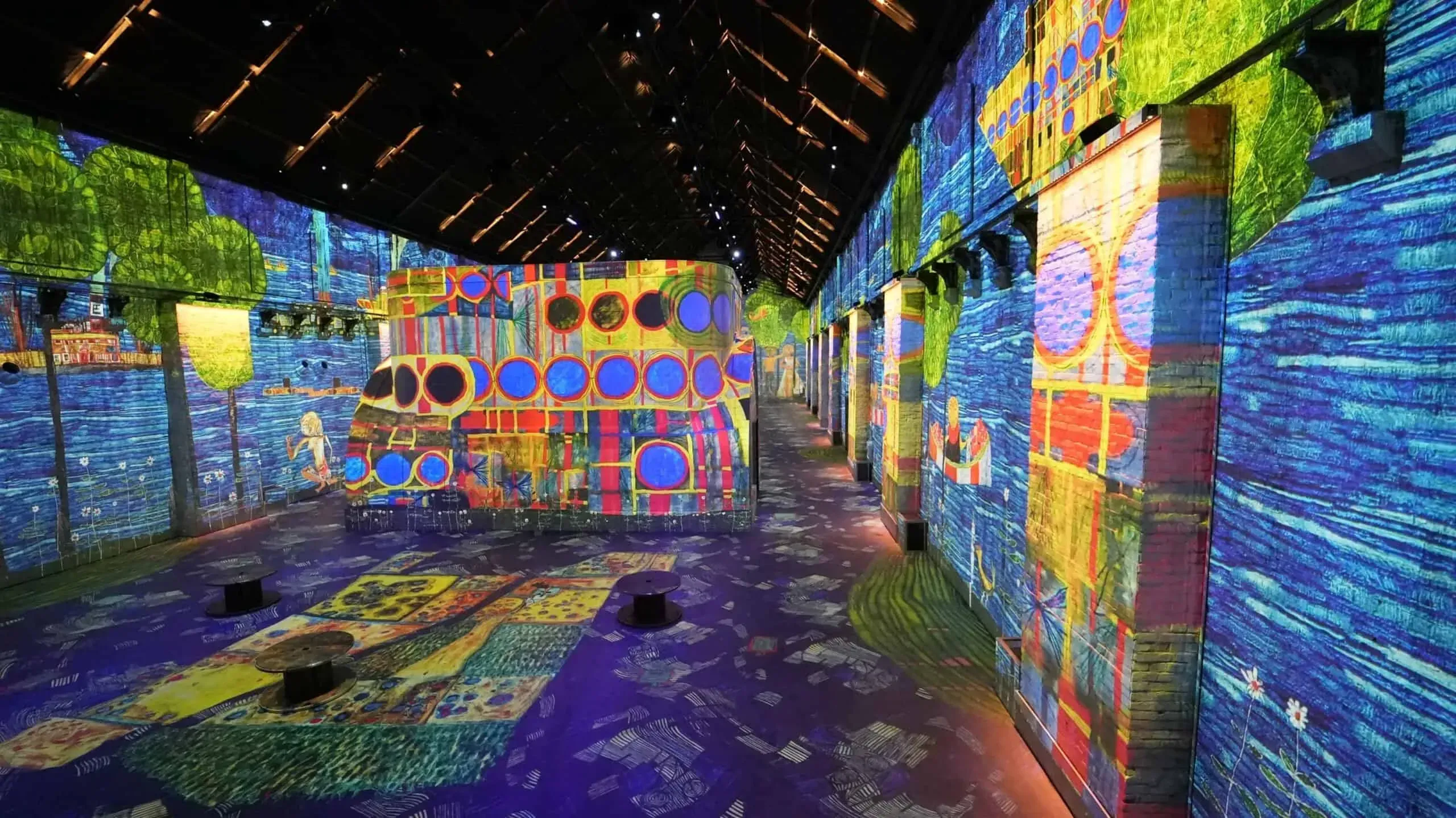 Corporate Pop-Up Space in Amsterdam With Immersive Exhibitions.webp
