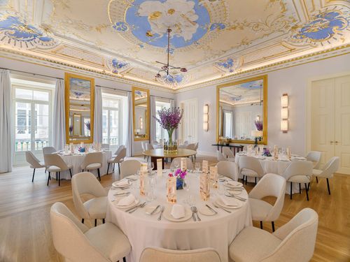 Artsy Neoclassical Ballroom With Ornate Ceiling for High-End Corporate Galas
