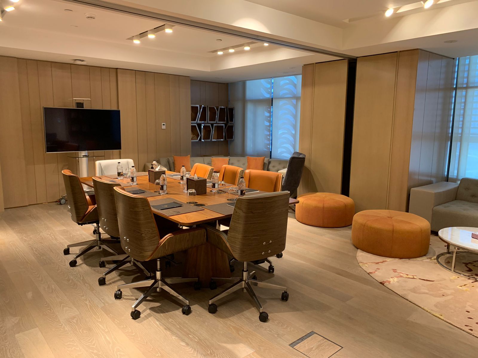 A beautifully decorated training room rental in Dubai’s Business Bay.jpg