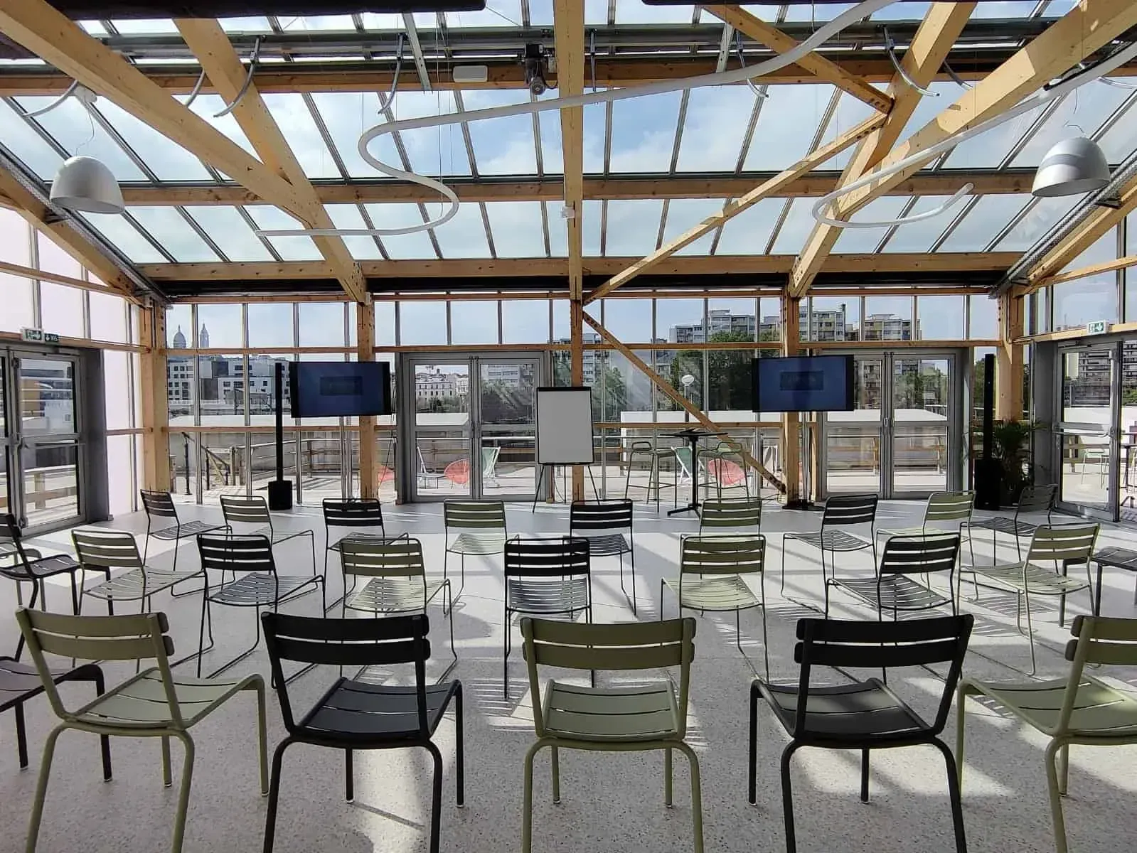 Eco-friendly rooftop space in Paris featuring sustainable materials and untreated French wood.webp