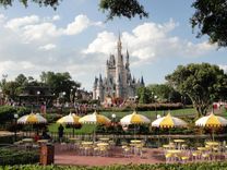Top Venues in France for Memorable Corporate Holiday Events