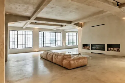 Grand Industrial Loft With Raw-Luxe Interiors for Stylish Showcases