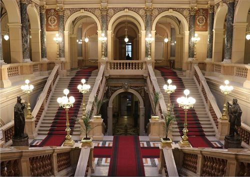Majestic Neo-Renaissance Complex With Grand Interiors for Exclusive Exhibitions