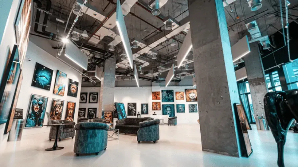 Modern art gallery in Dubai with minimalist décor and striking artwork.webp
