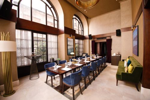 Sophisticated Art Deco Venue With Bespoke Lighting for Exclusive Affairs