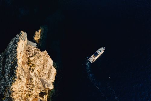 Luxurious Yacht Venue for Upscale Corporate Gatherings