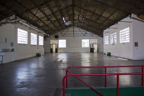 Vaulted Industrial Hall With Elevated Ceilings for Flexible Brand Productions