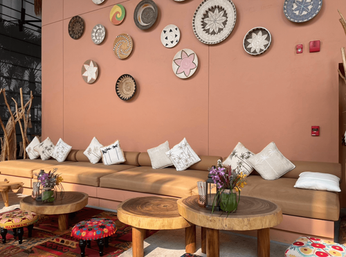 Exclusive DJ-Front Venue With Perfect Party Vibes