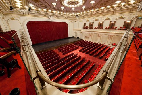 Glamourous And Spacious Cinema