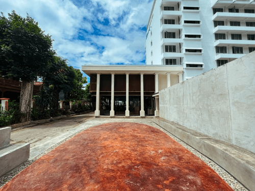 Versatile Outdoor Venue With Modern Elegance for Stylish Celebrations