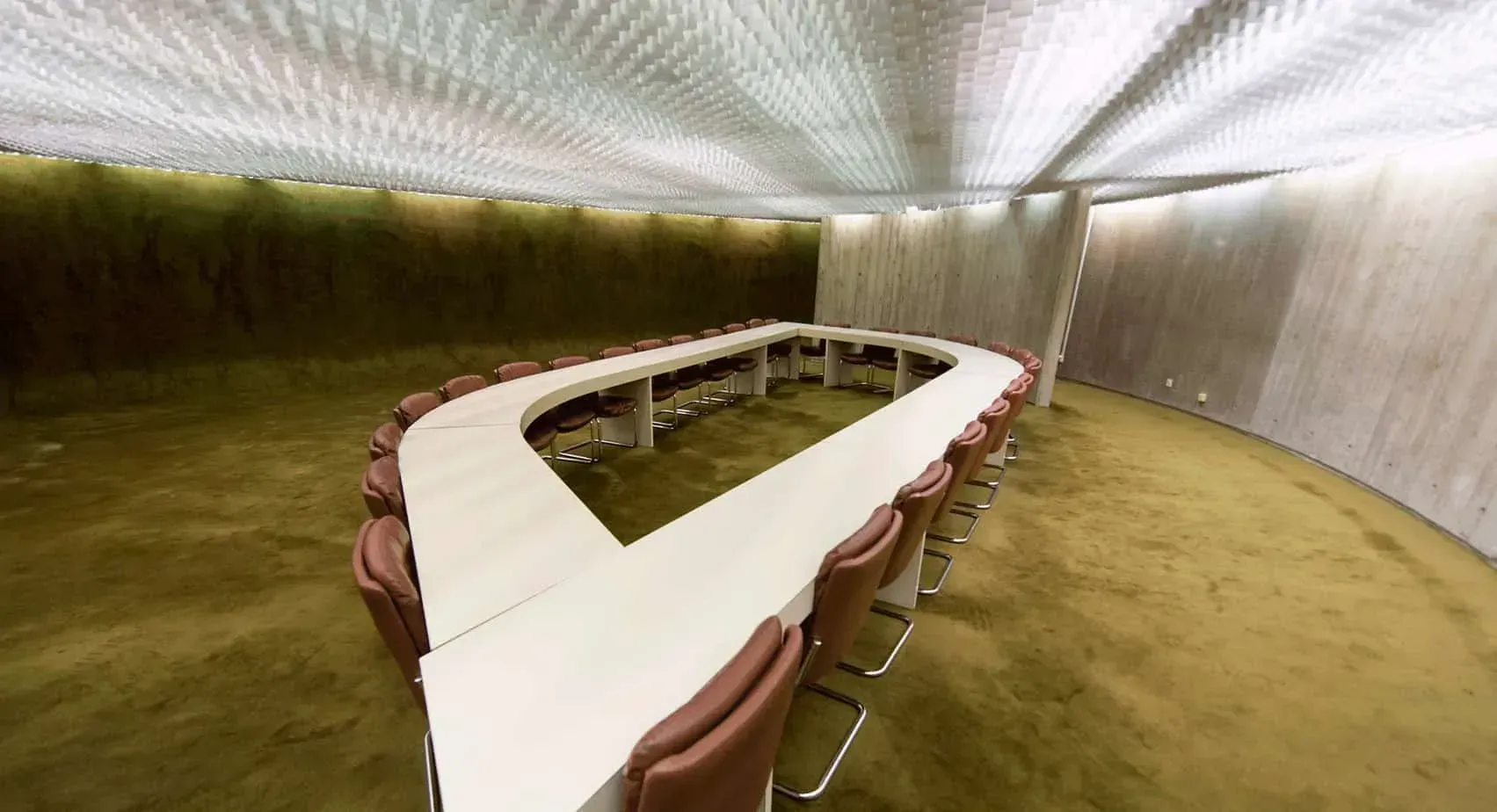 Futuristic Meeting Room For Blockchain Event in Paris via Spacehuntr.webp