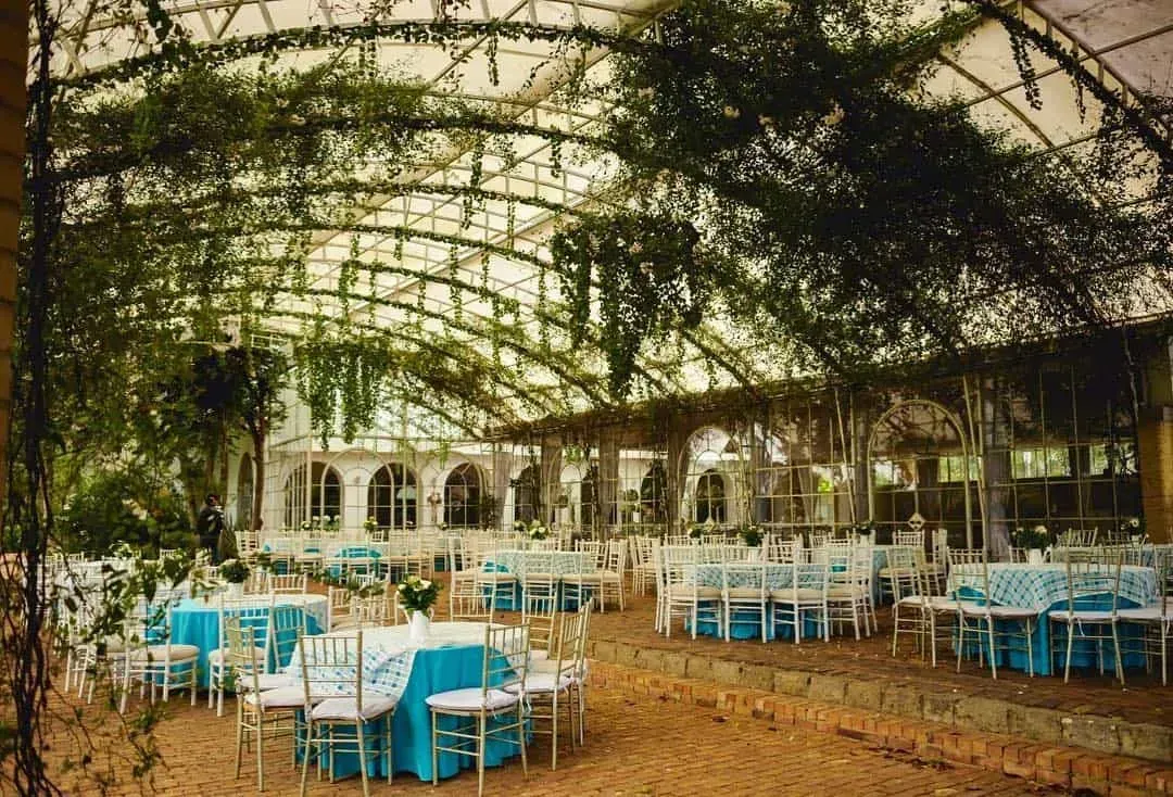Beautiful Event Space in Bogotá With Hanging Foliage From the Roof.webp
