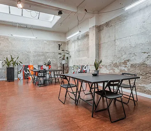 Bright Workshop Venue with High Ceilings