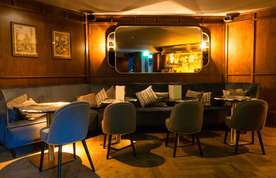 An Elegant Georgian Parlour for Exclusive Gatherings in Dublin.png
