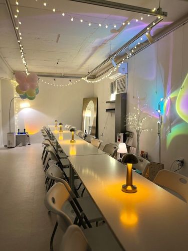 Quirky Studio With Fairy Lights for Creative Cocktail Events