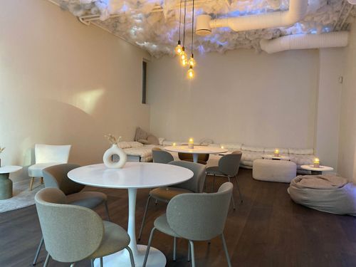 Serene Event Venue With Airy Minimalist Design