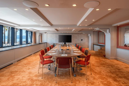 Refined and Spacious Meeting Lounge Blending Comfort and Functionality