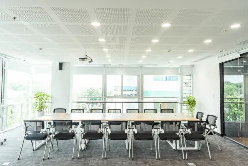 Light-Filled Conference Room With Sweeping City Views for Executive Trainings