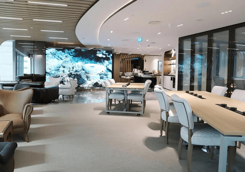 Modern Corporate Venue With Flexible Spaces and Stunning City Views