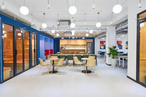 Bright Contemporary Workspace for Workshops and Brainstorming