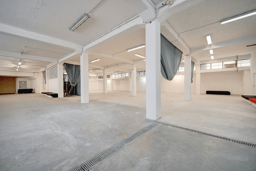 Industrial White Gallery for Unique Art Exhibitions and Launches