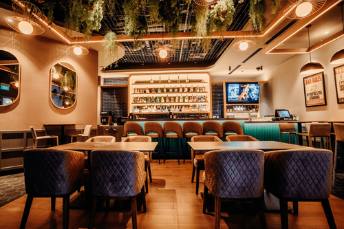 Chic Bar Venue with Central Location