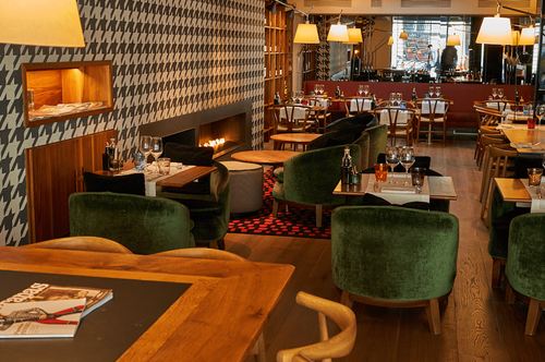 Cosy Chic Bistro With a Vintage Charm for Intimate Celebrations
