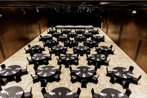 Grand Hall With LED Media Wall and Gallery Foyer for Large Events