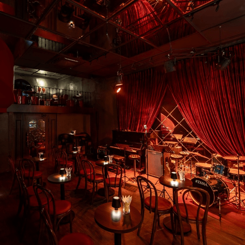 Elegant Jazz Lounge With Art Deco Charm for Exclusive Company Celebrations