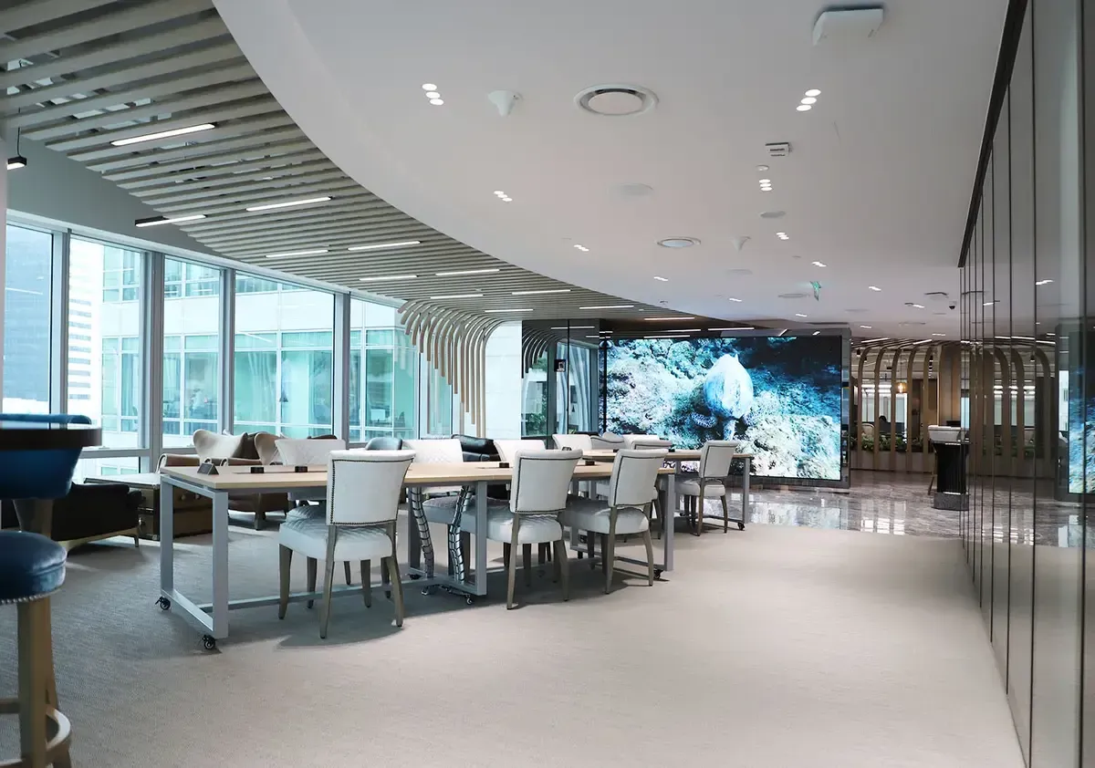 A modern venue strategically located in Singapore’s business hub.webp