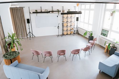 Creative Hub With Industrial Vibes for Team Meetings and Workshops