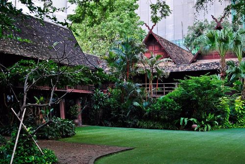 Traditional Teakwood Venue With Lush Gardens for Corporate Functions