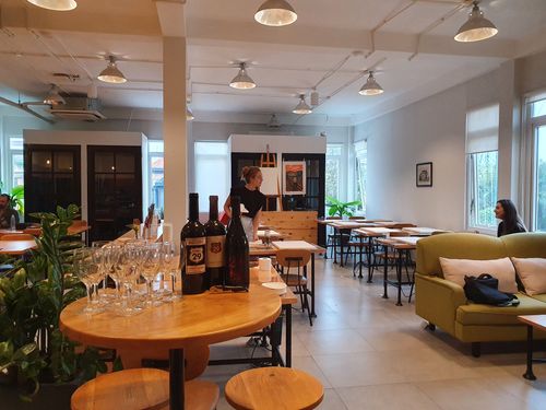 Versatile Event Venue for Corporate and Creative Functions