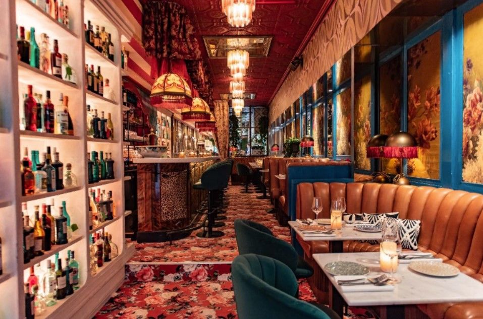 Flamboyant Venue With a Unique experience in Amsterdam