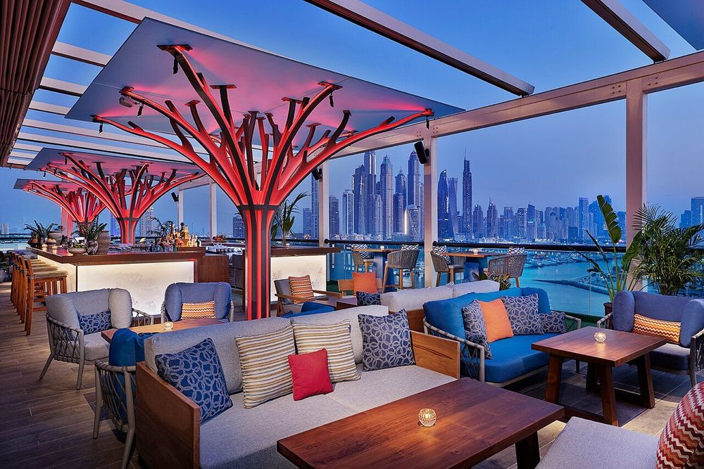 Discover Dubai's 8 Best Retreat Venues for Corporate Team-Building and Engaging Events