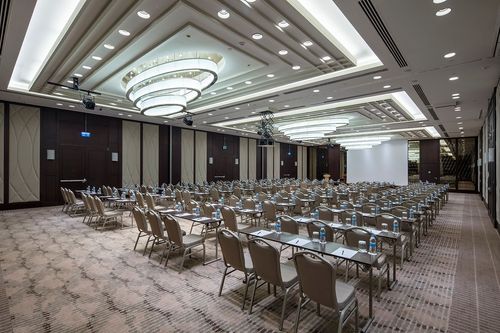 Stunning Venue with Luxurious Vibes