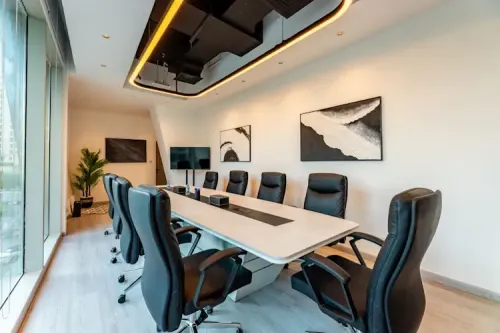 Sleek Meeting Rooms with Accent Lighting and Ergonomic Seating for Productive Presentations
