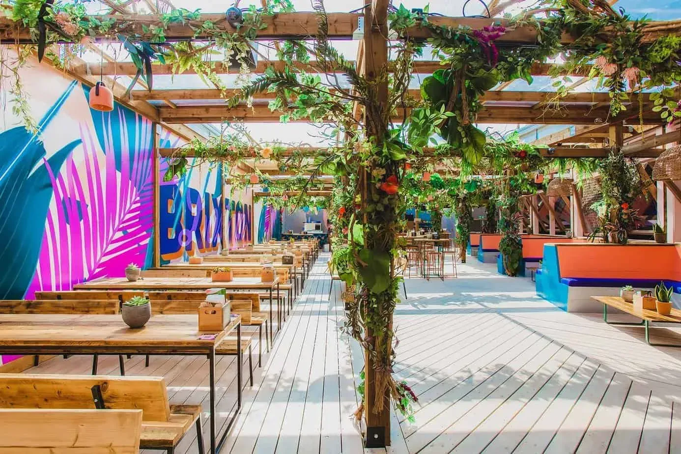 A jungle-themed venue in London for corporate events.webp