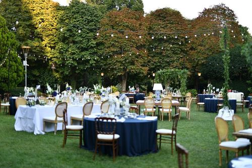 Hidden Landscaped Garden Oasis for Chic Outdoor Celebrations